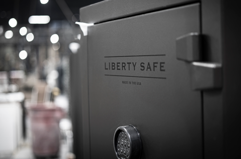 Electronic Lock Safe in Louisville vs Mechanical Dial: Choosing the Ideal Liberty Safe Lock